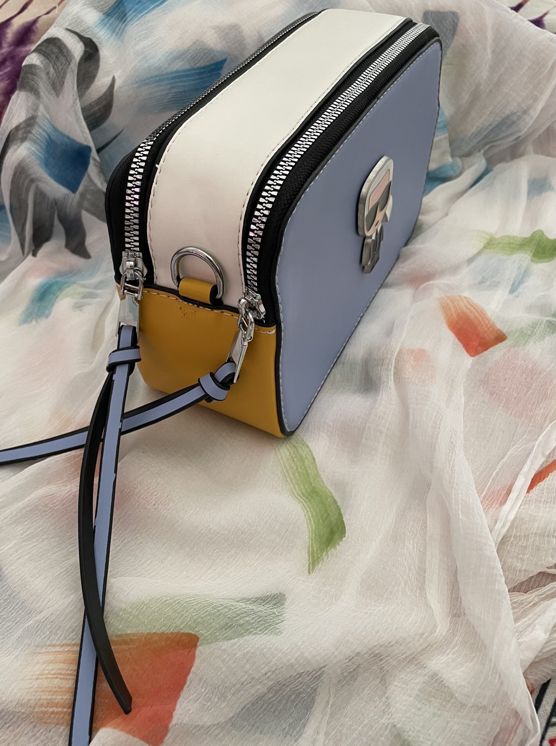 Swagger Box Bag - Image 2